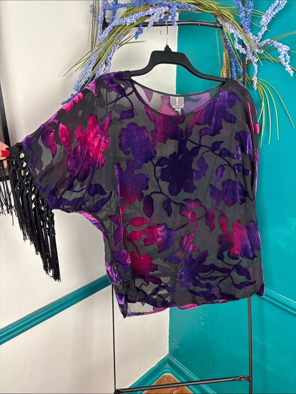 Buffalo David Bitton Sheer Floral Velvet Burnout Top in Purple & Fuchsia